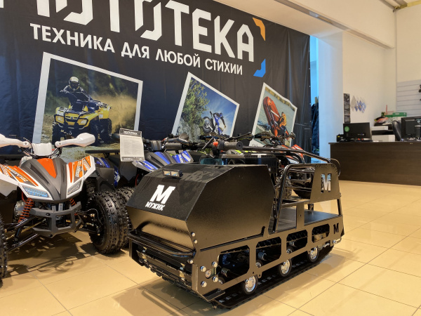 Мотобуксировщик Мужик LUXE М500 1450. 20 л.с.. катковая. с реверсом. с тормозом. с подогревом | Мототека Мотобуксировщик Мужик LUXE М500 1450. 20 л.с.. катковая. с реверсом. с тормозом. с подогревом | Мототека